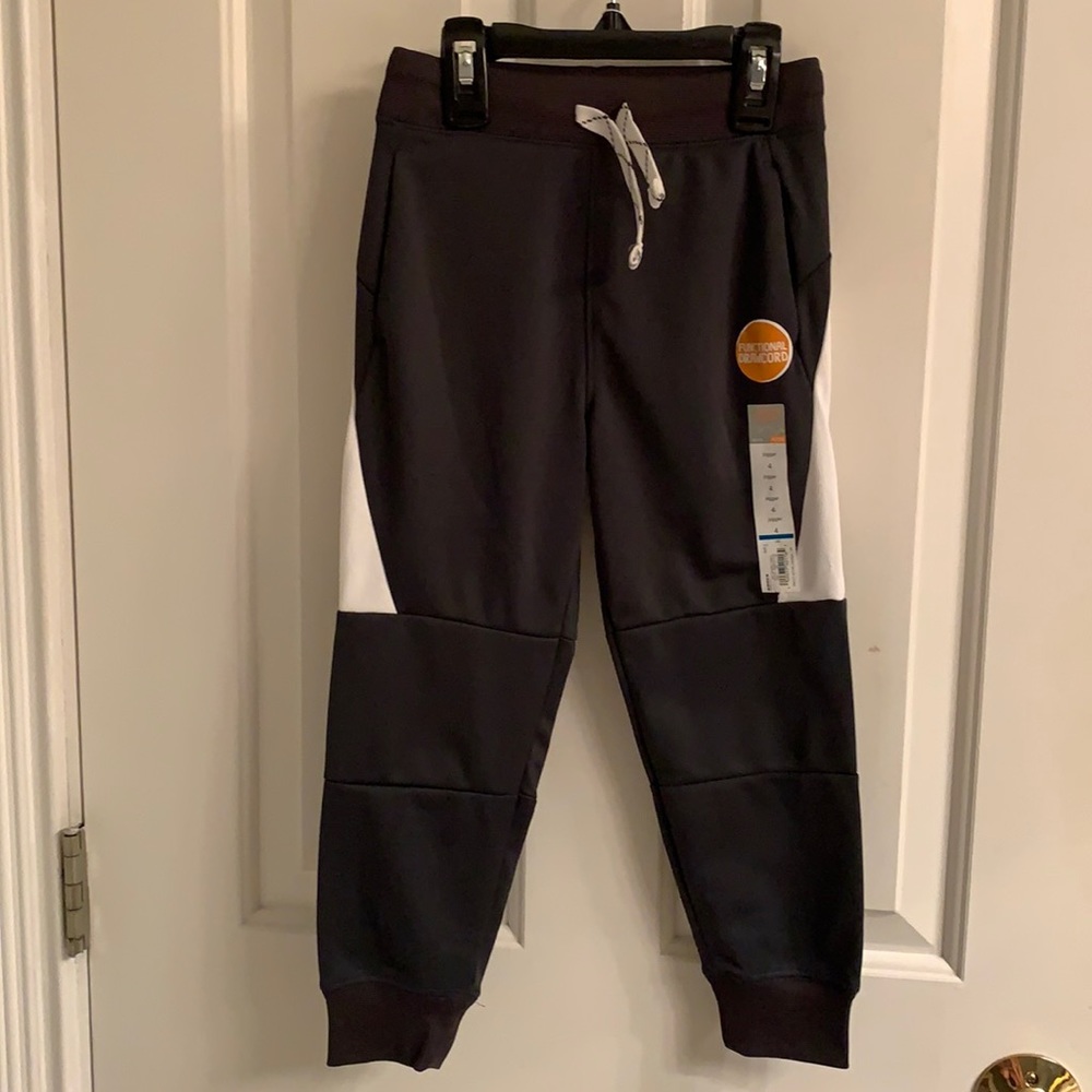 NWT-Boys Jumping Beans Gray Active Jogger Pants